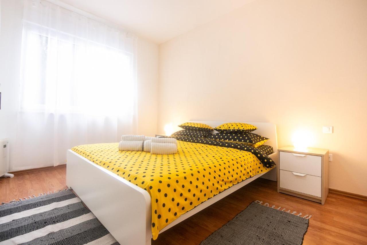 Apartment Noemi Pula Luaran gambar